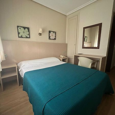 Hotel La Basilica Venta de Baños Εξωτερικό φωτογραφία