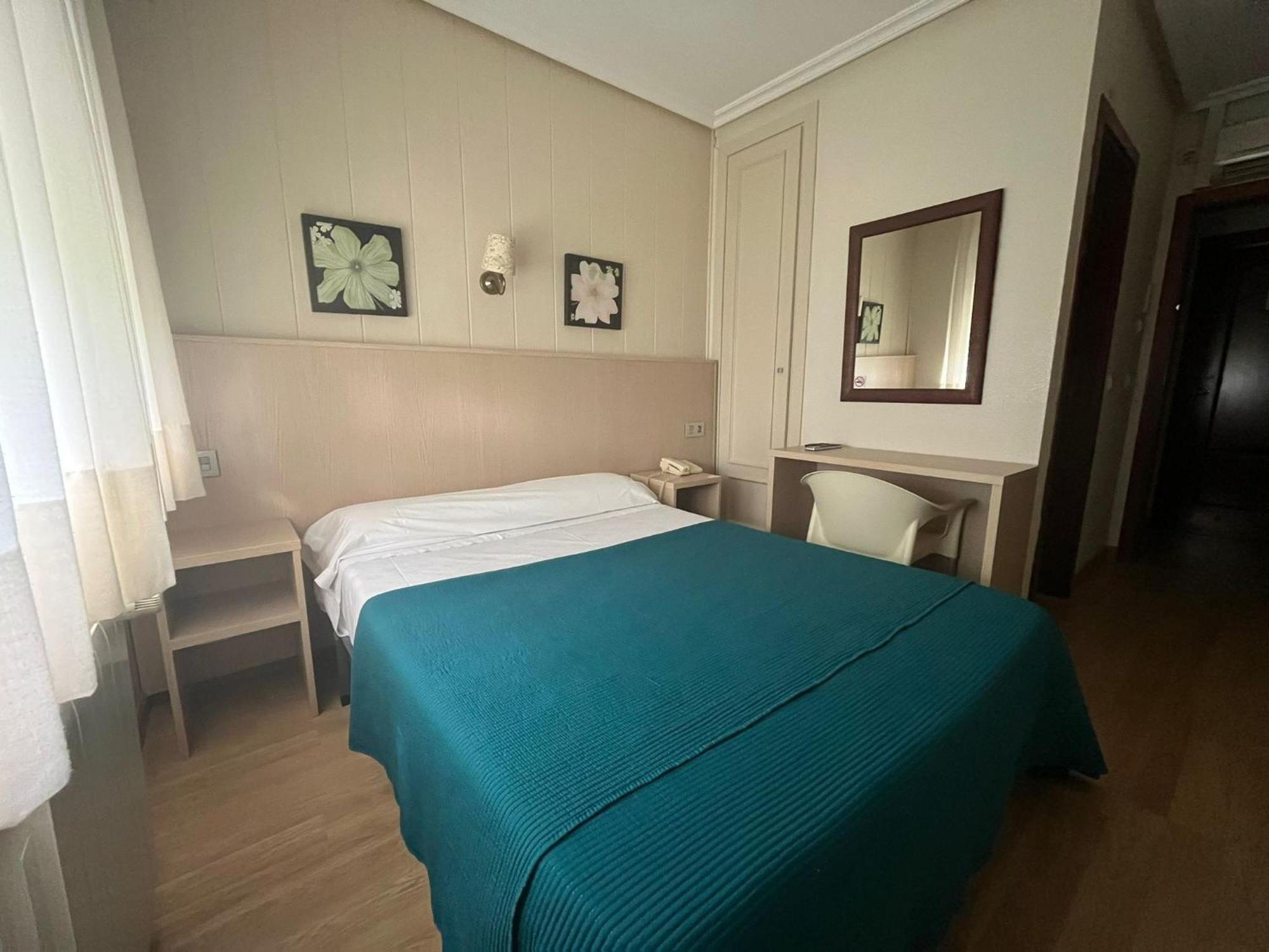 Hotel La Basilica Venta de Baños Εξωτερικό φωτογραφία